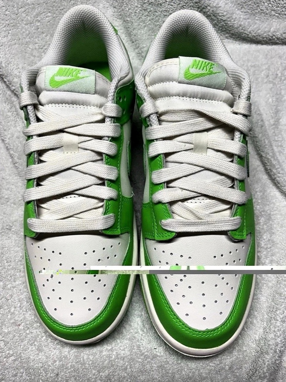 Nike Dunk Women's Low Green & White US 8.5 Like New
